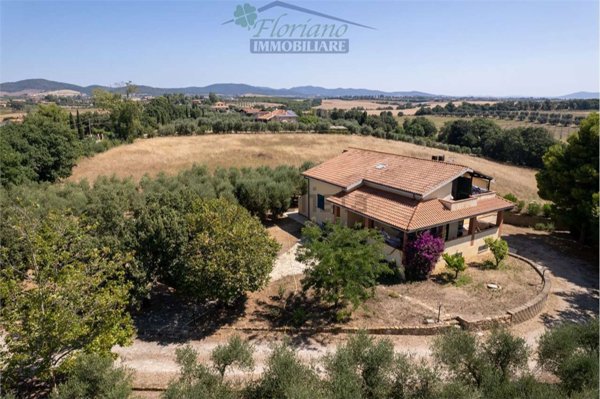 casa indipendente in vendita a Montalto di Castro in zona Pescia Romana