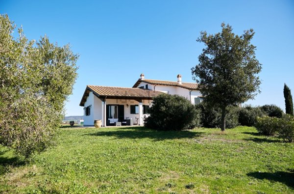 casa indipendente in vendita a Montalto di Castro in zona Pescia Romana