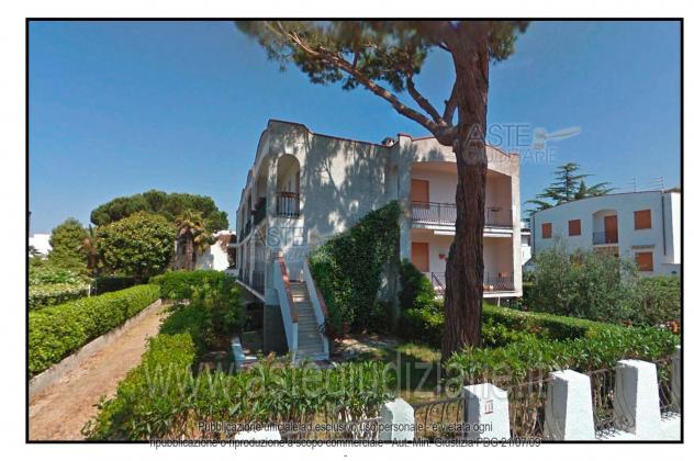 casa indipendente in vendita a Montalto di Castro