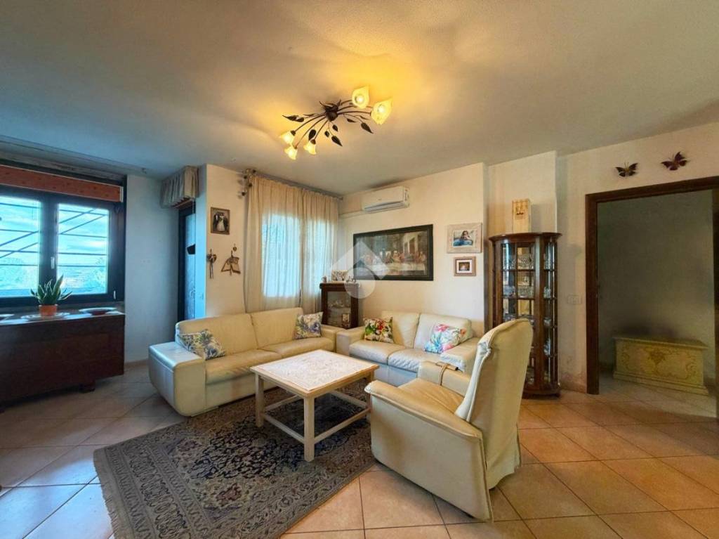 appartamento in vendita a Montalto di Castro in zona Pescia Romana