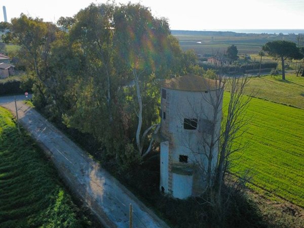 casa indipendente in vendita a Montalto di Castro in zona Pescia Romana