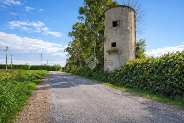 appartamento in vendita a Montalto di Castro in zona Pescia Romana
