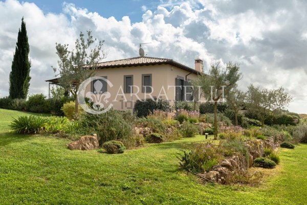 casa indipendente in vendita a Montalto di Castro