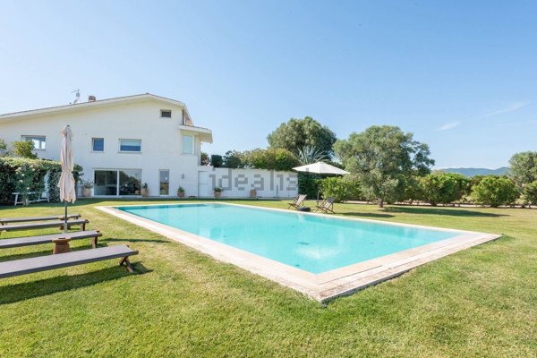 casa indipendente in vendita a Montalto di Castro in zona Pescia Romana