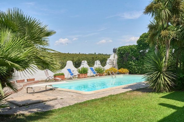 casa indipendente in vendita a Montalto di Castro in zona Montalto Marina
