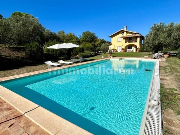 casa indipendente in vendita a Montalto di Castro in zona Pescia Romana