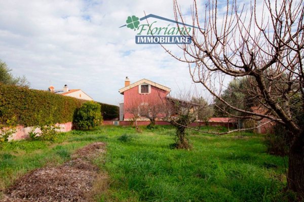 casa indipendente in vendita a Montalto di Castro