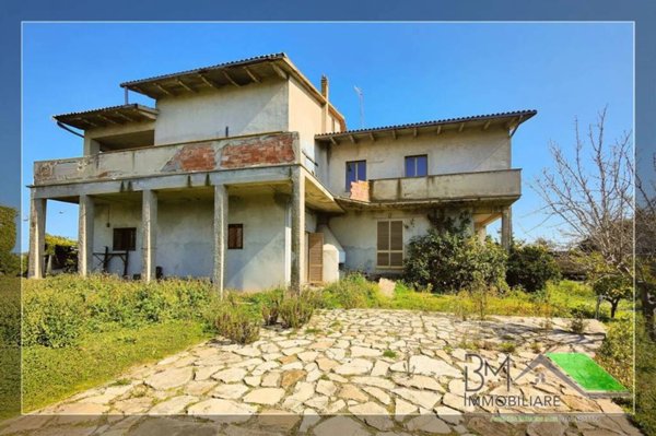 casa indipendente in vendita a Montalto di Castro in zona Pescia Romana