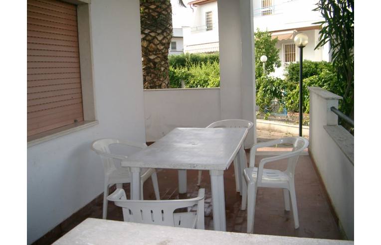 casa indipendente in vendita a Montalto di Castro in zona Montalto Marina