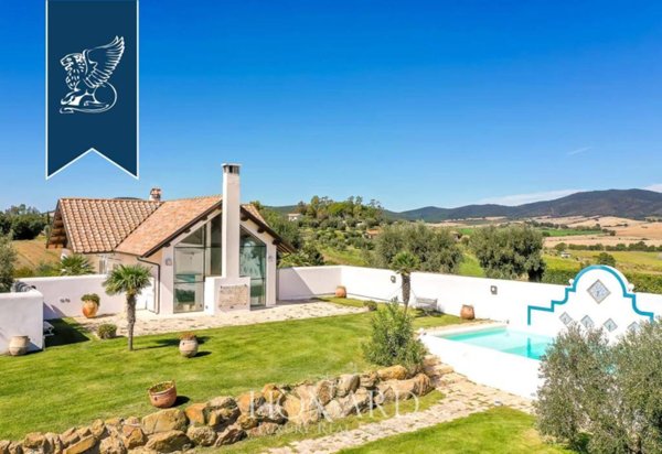 casa indipendente in vendita a Montalto di Castro