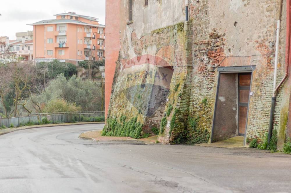 casa indipendente in vendita a Montalto di Castro