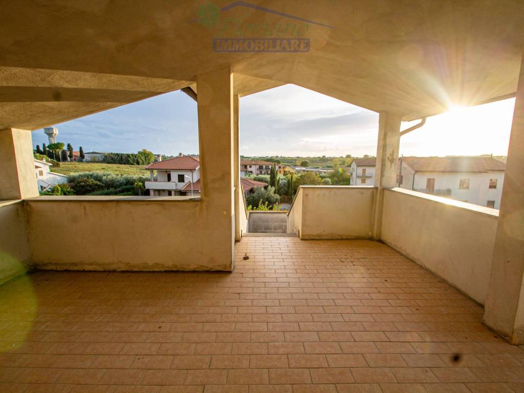 appartamento in vendita a Montalto di Castro in zona Pescia Romana