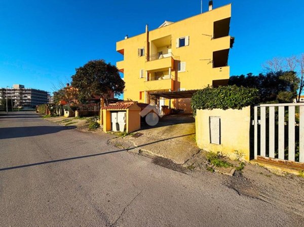 appartamento in vendita a Montalto di Castro in zona Pescia Romana