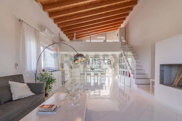 casa indipendente in vendita a Montalto di Castro