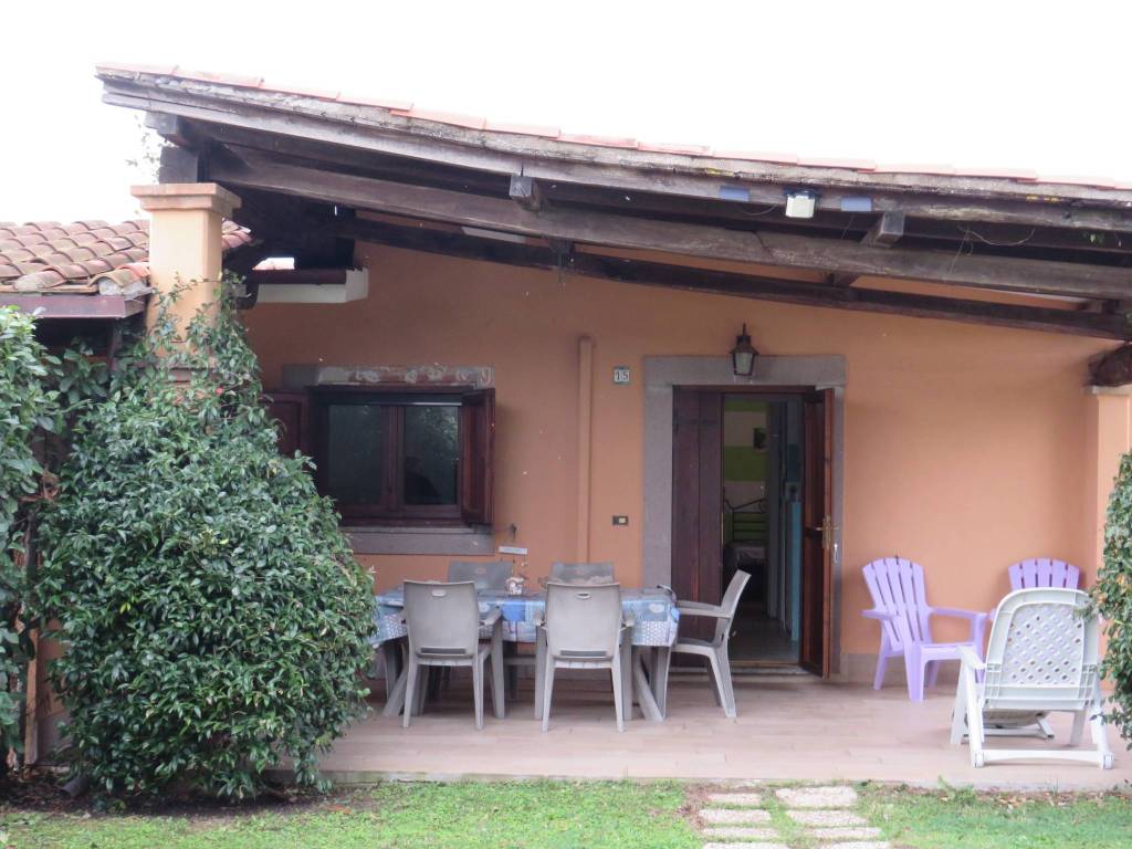 appartamento in vendita a Montalto di Castro in zona Pescia Romana