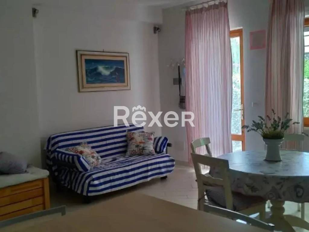 appartamento in vendita a Montalto di Castro in zona Montalto Marina