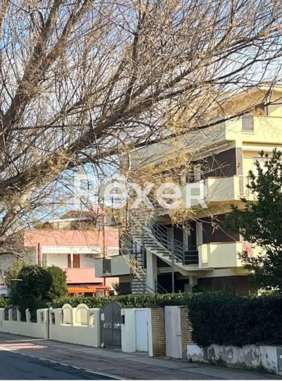 appartamento in vendita a Montalto di Castro in zona Montalto Marina