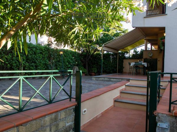 appartamento in vendita a Montalto di Castro in zona Pescia Romana