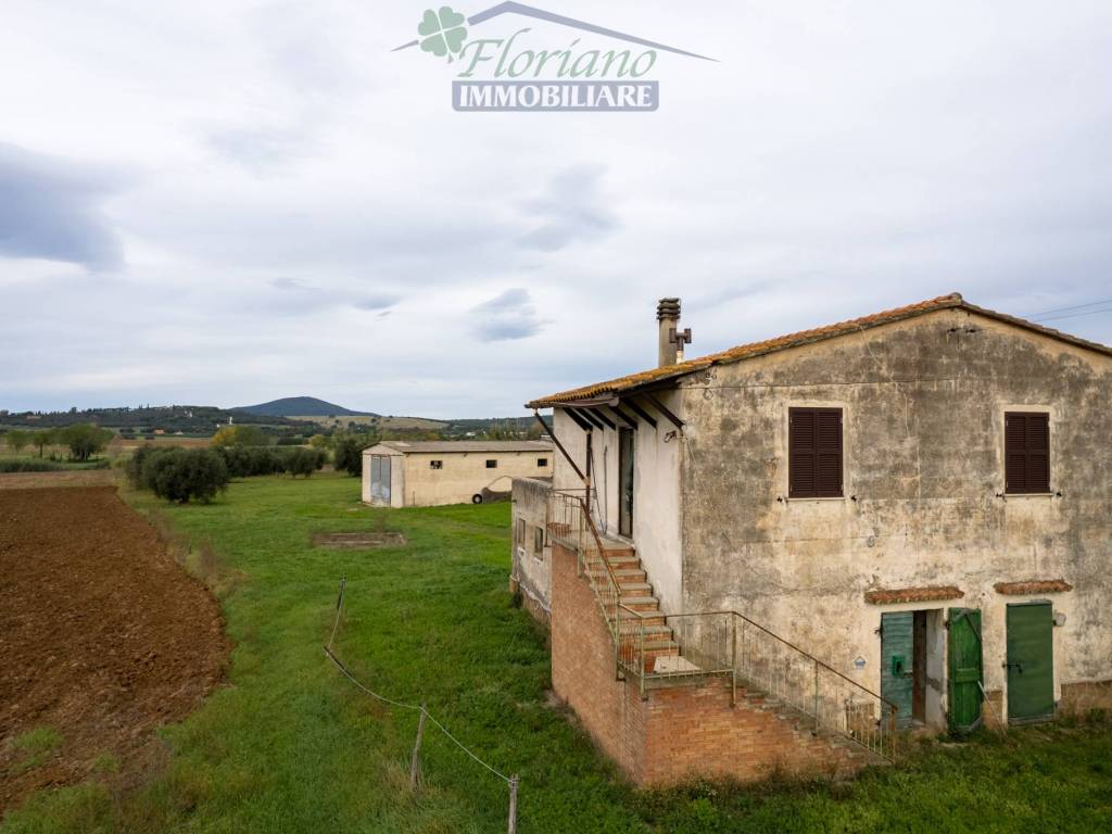 casa indipendente in vendita a Montalto di Castro in zona Pescia Romana