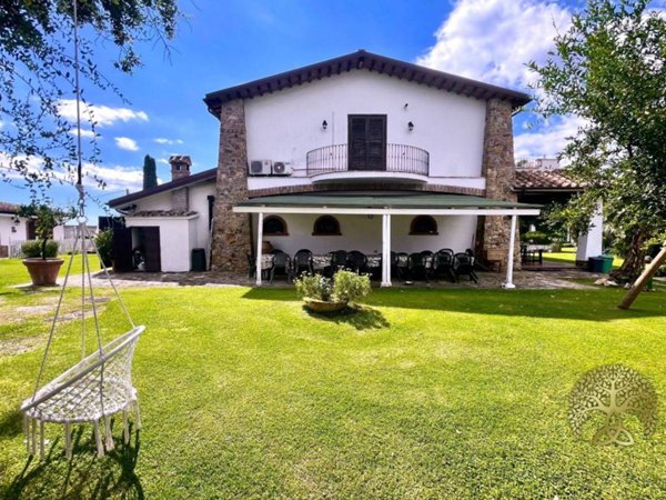 villa in vendita a Montalto di Castro