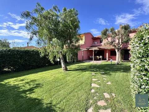 casa indipendente in vendita a Montalto di Castro