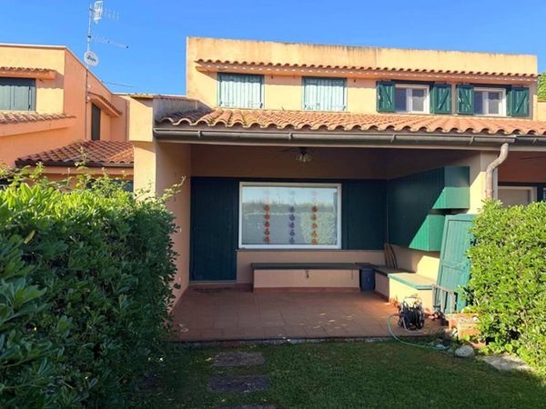 casa indipendente in vendita a Montalto di Castro in zona Pescia Romana