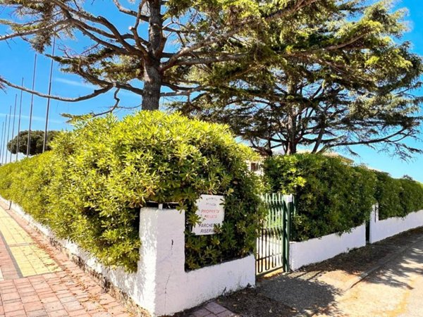 casa indipendente in vendita a Montalto di Castro in zona Montalto Marina