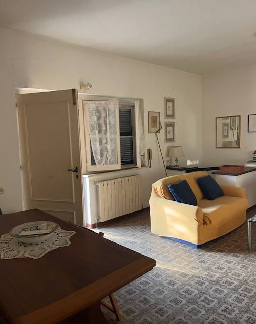 appartamento in vendita a Montalto di Castro in zona Montalto Marina