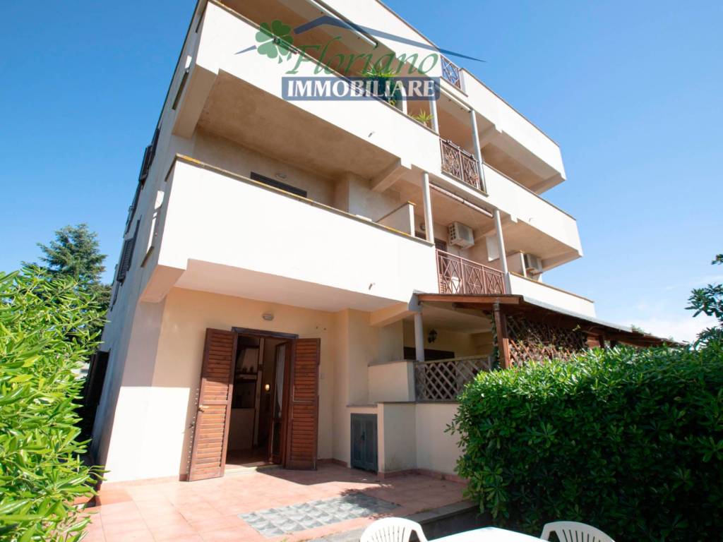 appartamento in vendita a Montalto di Castro in zona Pescia Romana