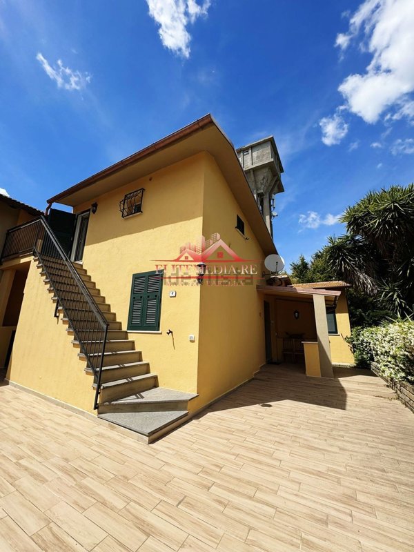 casa indipendente in vendita a Montalto di Castro in zona Pescia Romana