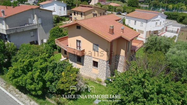 casa indipendente in vendita a Montalto di Castro in zona Pescia Romana