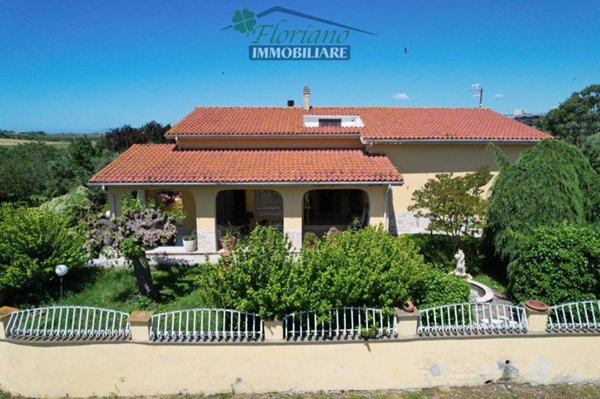 casa indipendente in vendita a Montalto di Castro in zona Pescia Romana