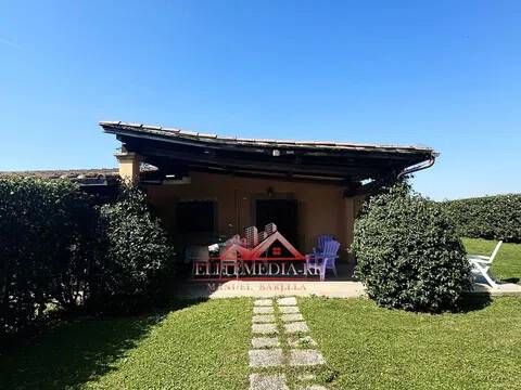 casa indipendente in vendita a Montalto di Castro