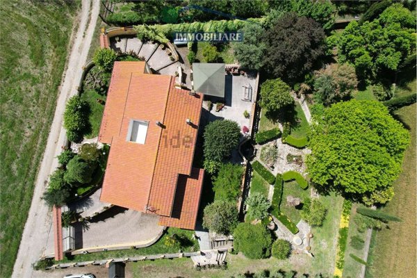 casa indipendente in vendita a Montalto di Castro in zona Pescia Romana