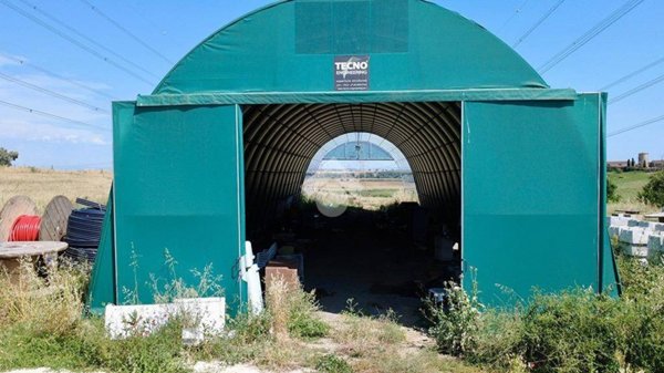 locale di sgombero in vendita a Montalto di Castro