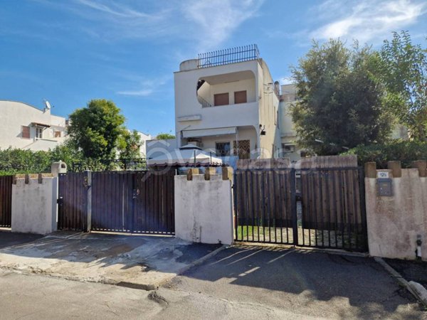appartamento in vendita a Montalto di Castro in zona Montalto Marina