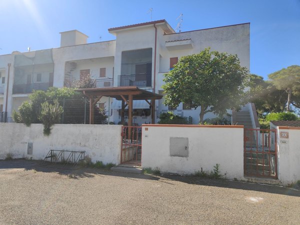 casa indipendente in vendita a Montalto di Castro