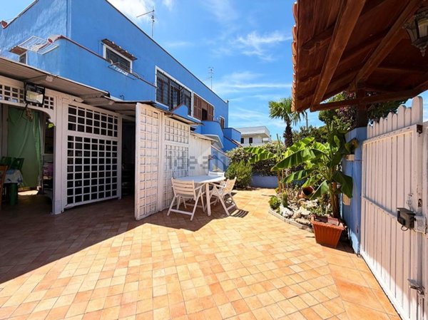 appartamento in vendita a Montalto di Castro in zona Montalto Marina