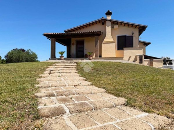 casa indipendente in vendita a Montalto di Castro in zona Pescia Romana
