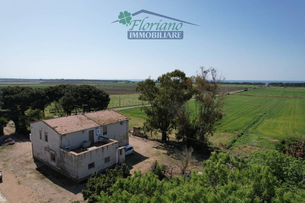appartamento in vendita a Montalto di Castro in zona Pescia Romana