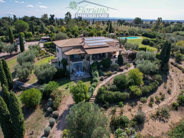 casa indipendente in vendita a Montalto di Castro in zona Pescia Romana