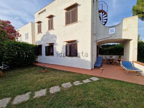 appartamento in vendita a Montalto di Castro in zona Montalto Marina