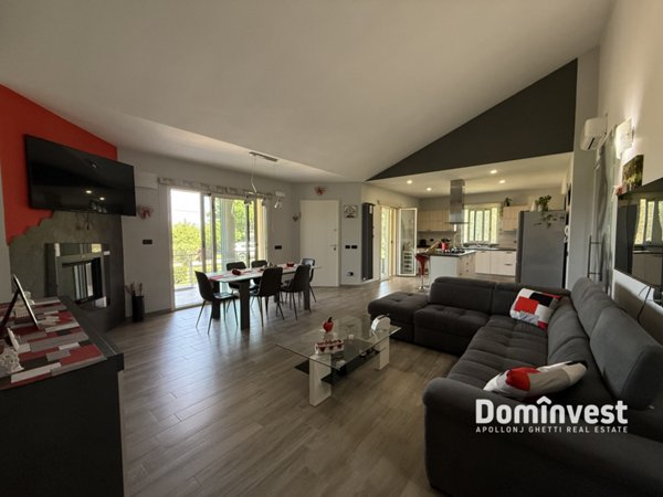 casa indipendente in vendita a Montalto di Castro in zona Pescia Romana
