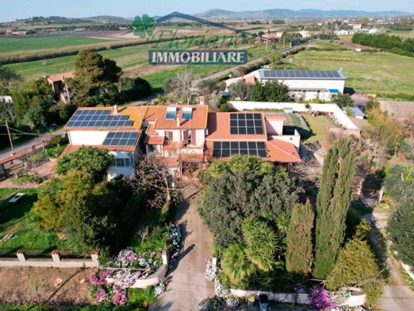 appartamento in vendita a Montalto di Castro in zona Pescia Romana