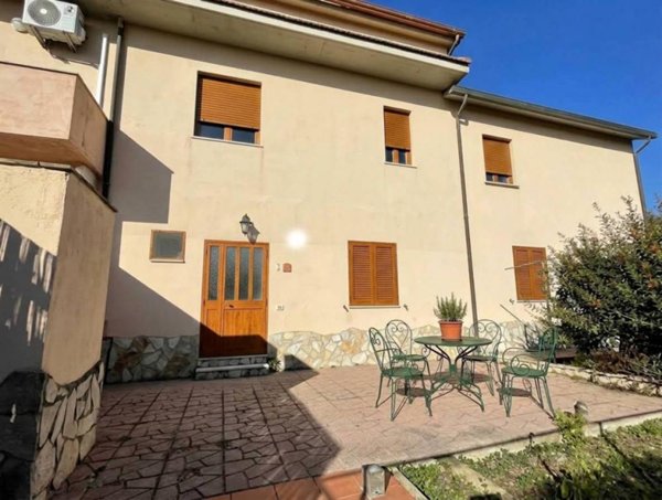 appartamento in vendita a Montalto di Castro in zona Pescia Romana