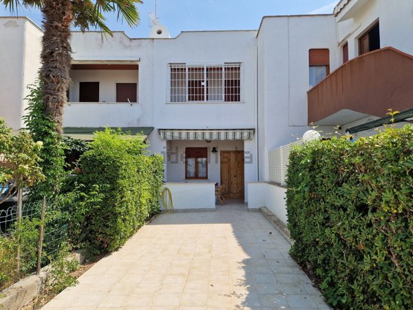 appartamento in vendita a Montalto di Castro in zona Montalto Marina