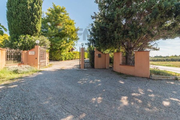 appartamento in vendita a Montalto di Castro in zona Pescia Romana