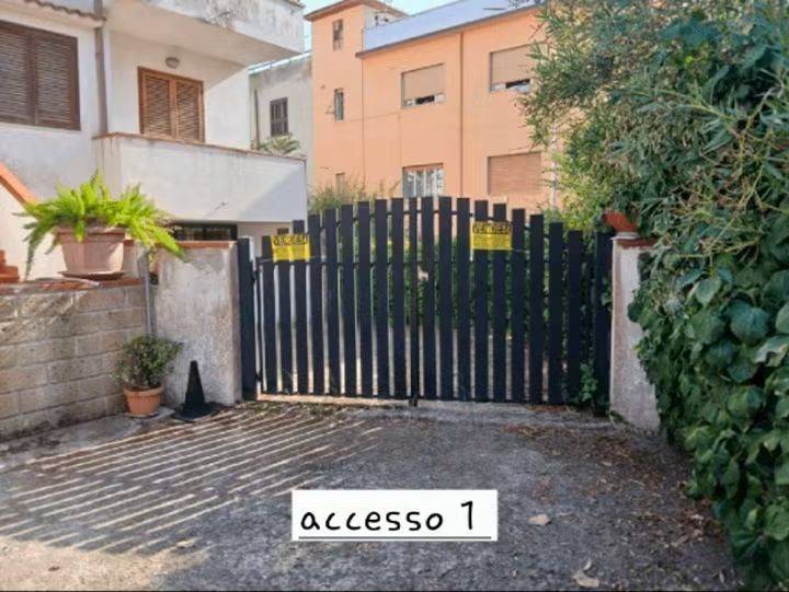 casa indipendente in vendita a Montalto di Castro