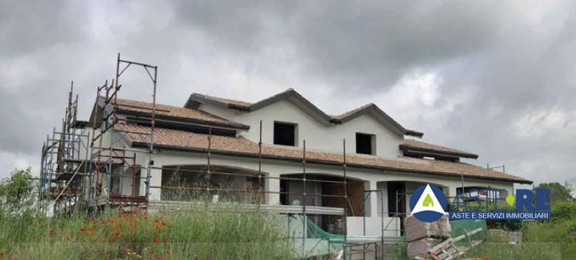 casa indipendente in vendita a Montefiascone