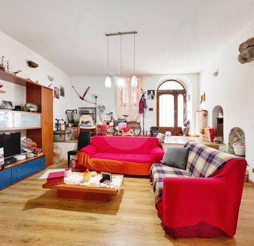 casa indipendente in vendita a Montefiascone